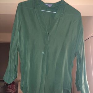 Vince green top